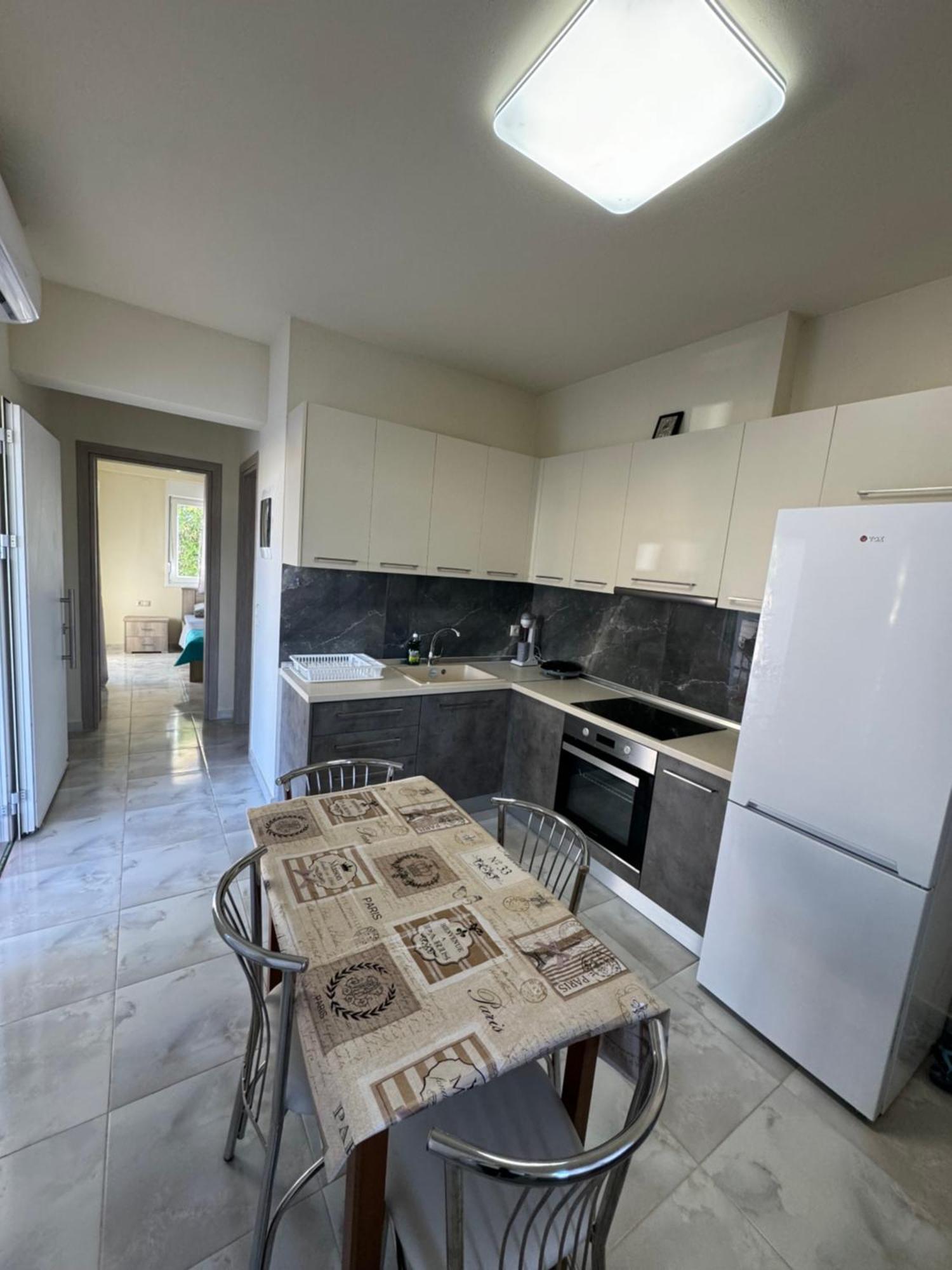 Adoniss Apartmentss باراليا ديونيسيو المظهر الخارجي الصورة